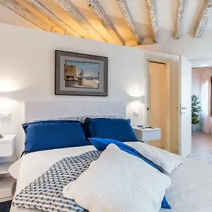 Heaven Biennale, The Elegant Apartamento Venecia